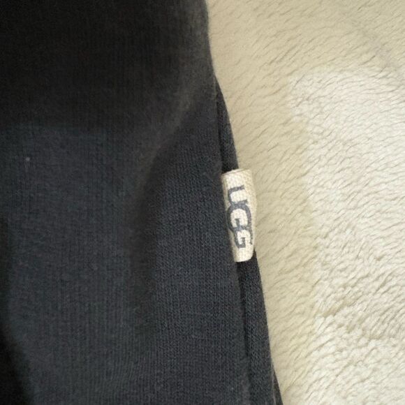 UGG Gabi Wide Legged Sweatpants Women’s Size Large Black Brushed Fleece Raw Hem - Picture 4 of 7